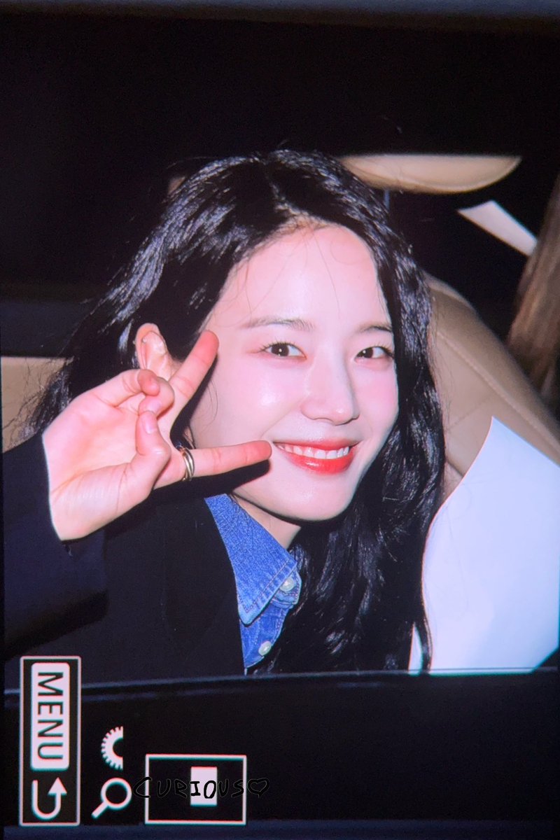 241227 <Happy Gyurismas> 생일 카페 퇴근 프리뷰 

오늘 수고 많이 했어 규리도 남은 연말 건강하고 행복하게 마무리하길🧡

#장규리 #JangGyuri