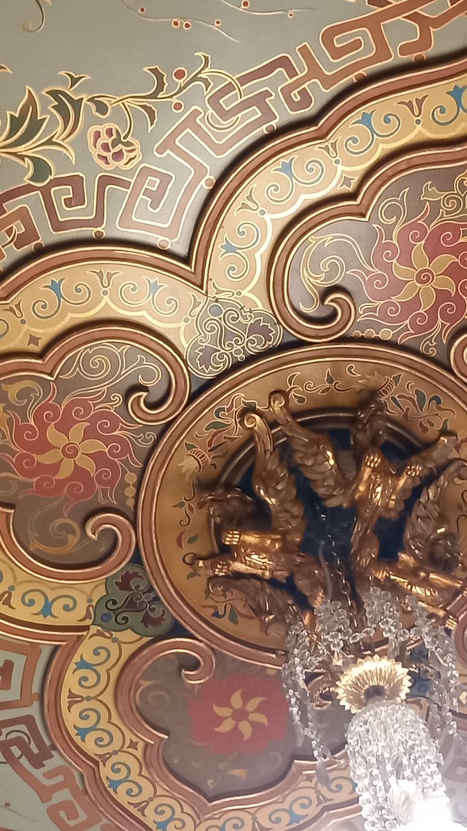 El Palacio de Santoña, patas arriba.