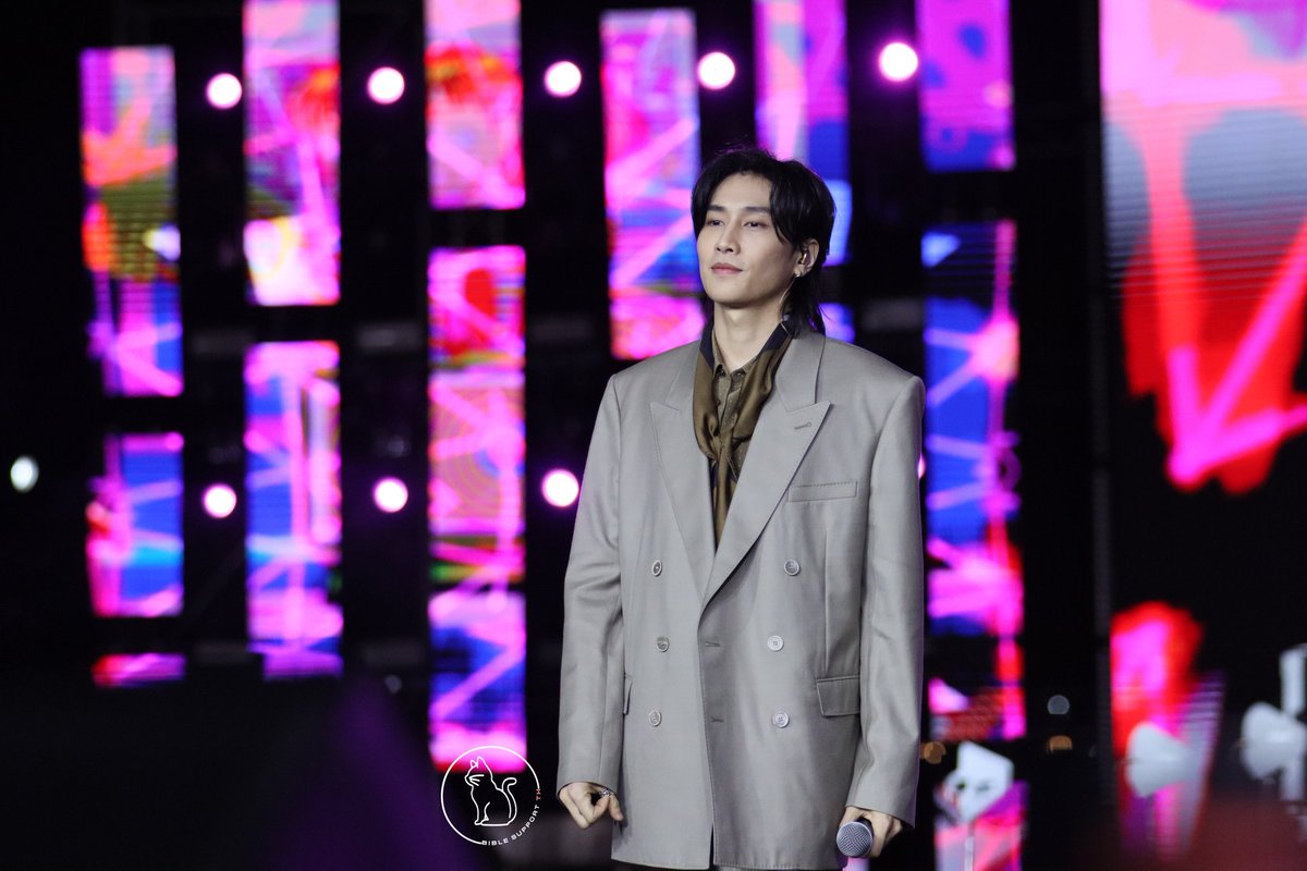 BibleSupportTH2's tweet image. คงคอนเซ็ปหล่อเหมือนลอยมา

ICON PRE-COUNTDOWN WITH JBB
#ICONSIAMxJesBible