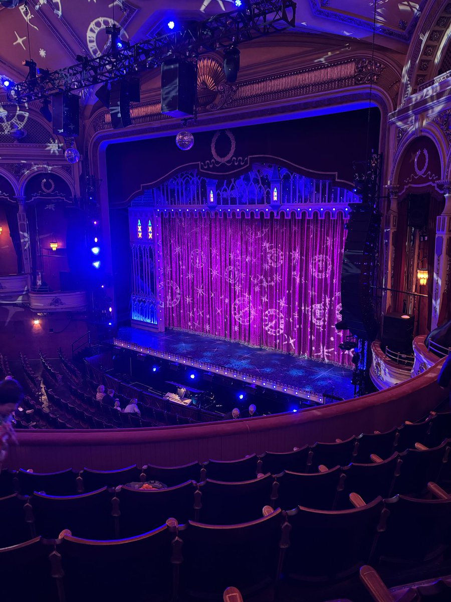 Robin Stevenson tweet media