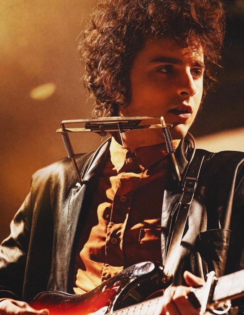 GilbertoBrenis's tweet image. La película protagonizada por #TimothéeChalamet #ACompleteUnknown recaudó $7.1MDD en su primer fin de semana. Es la cantidad más grande de una cinta de #Searchlight.