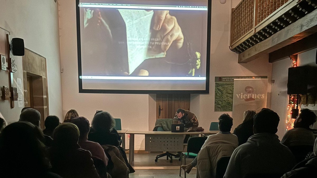 ProgramaViernes's tweet photo. 🎥 ¡Luces, cámara y acción en @SajaNansa!
Empiezan a conocerse detalles de la nueva propuesta de "Cine en comunidad" que se desarrollará en Cabuérniga a partir del mes de febrero.
📌 https://t.co/LU0JfYGYZ9
#ProgramaViernes #SoledadNoDeseada #SajaNansa #Cabuérniga #FondosEuropeos https://t.co/rCMlZz7Rr4