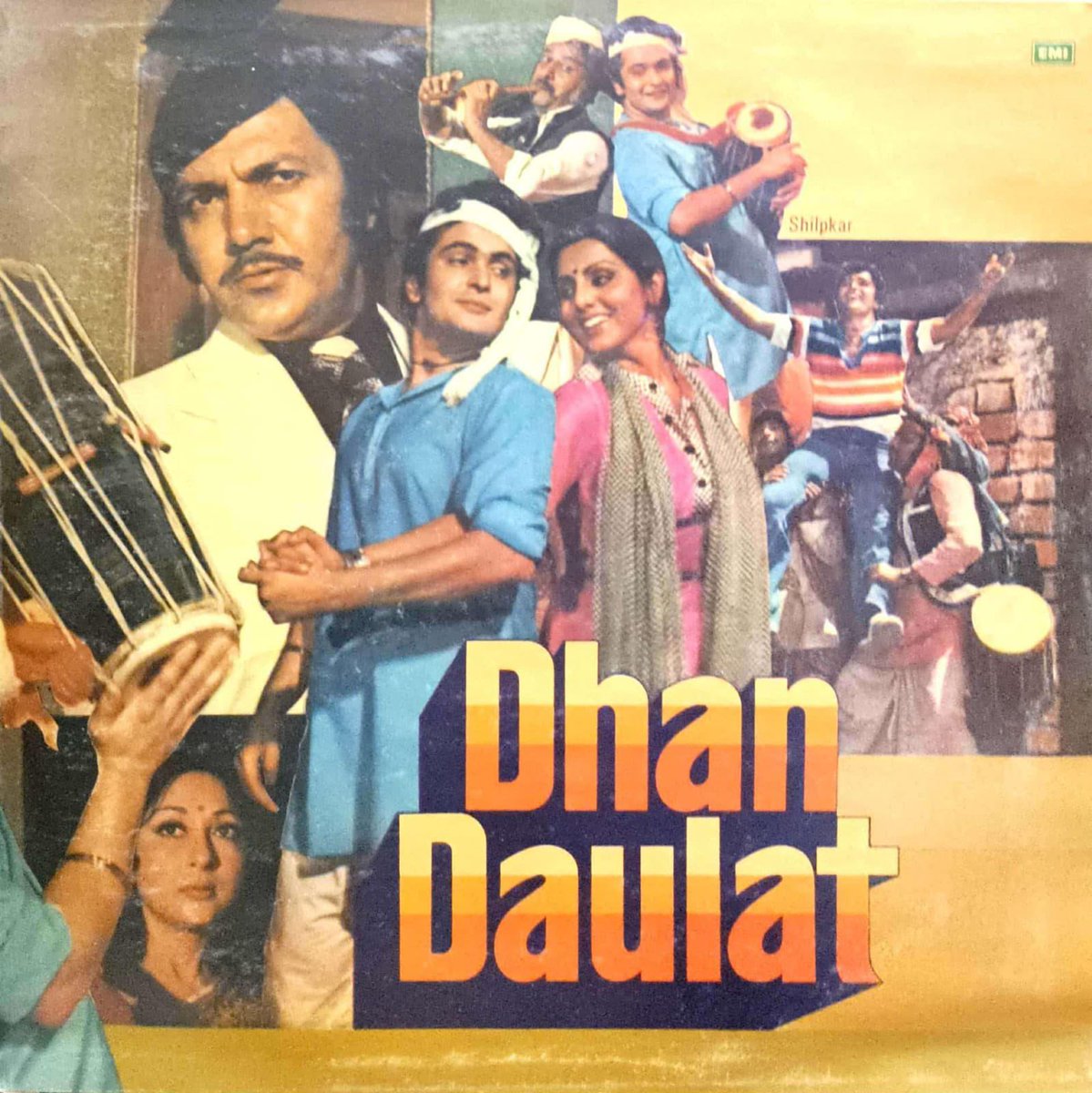 BollyMemories's tweet image. #45YearsOfDhanDaulat 11Jan1980
#RishiKapoor #NeetuSingh #Pran #PremNath #PremChopra #MalaSinha #KaderKhan and #RajendraKumar

#MajroohSultanpuri 
#RDBurman

#HarishShah