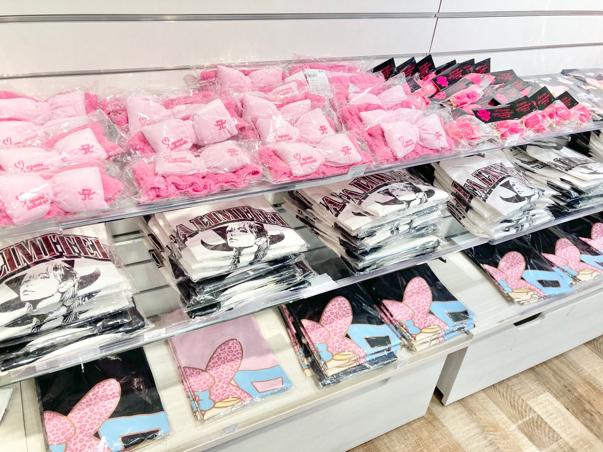 好評販売中!!／ 『ayu × My Melody』コラボグッズ💖 TAポーズをして