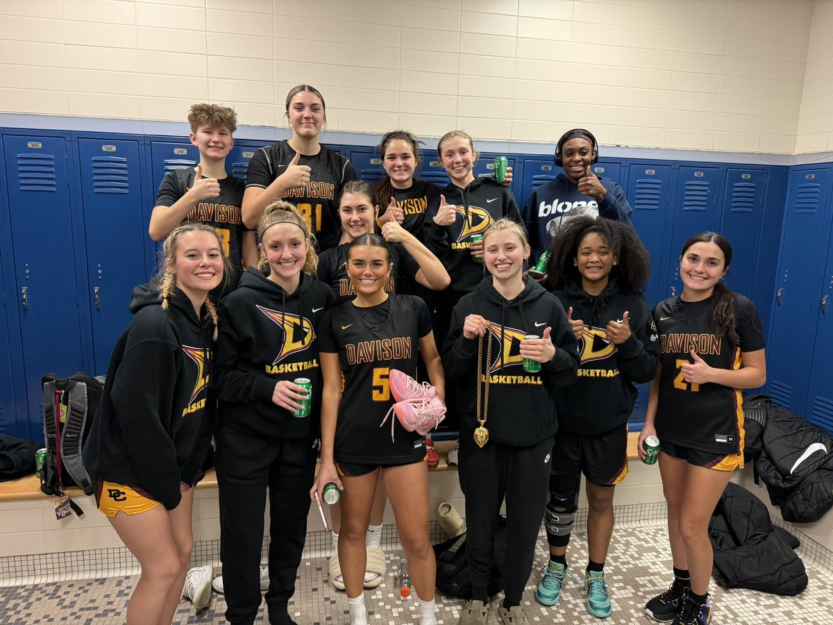 These girls came out HUNGRY tonight and they were COOKIN’! A TEAM win is my favorite win. Nice work getting win #6 tonight, team, defeating Saginaw 51-31. 

Gracie Wright- 12 pts
Brooke Pizzala- 11 pts
Sammi Beller- 10 pts 
Savannah Rice- 8 pts 
Mayae Carradine- 7 pts