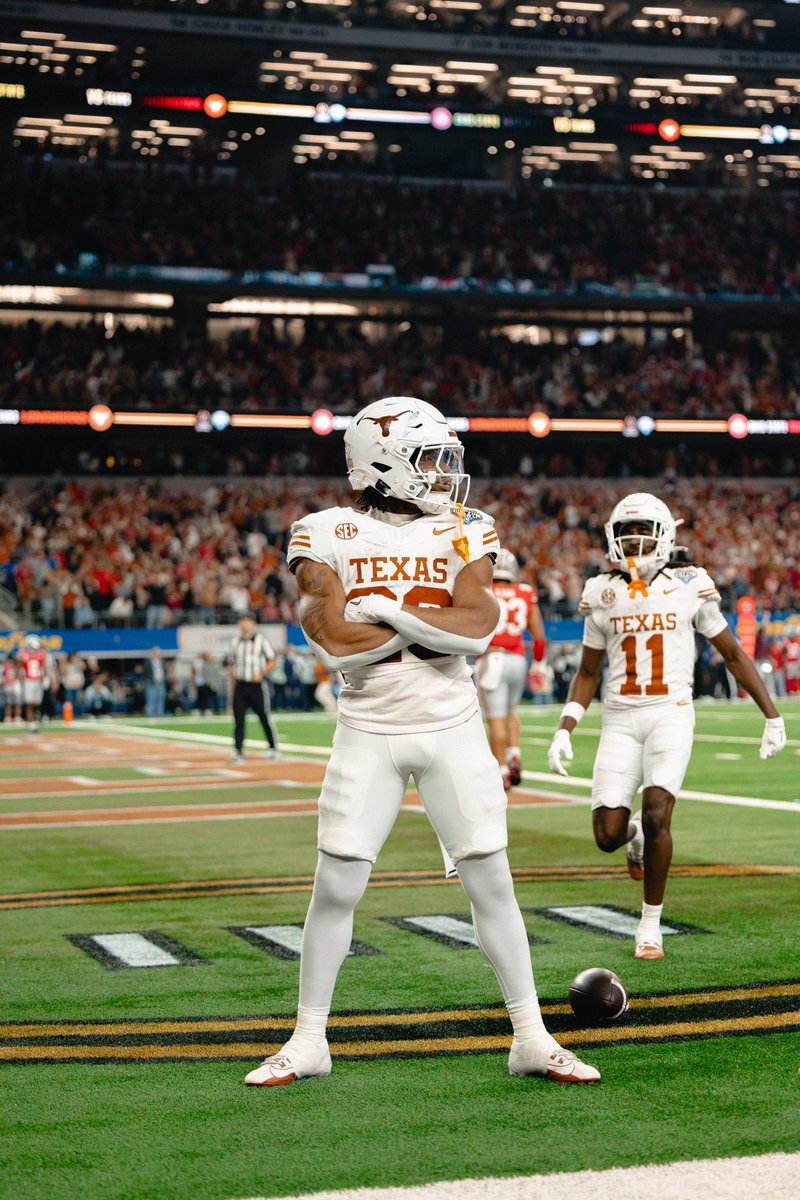 poetry in motion 😮‍💨

<a href="/TexasFootball/">Texas Football</a> x #CFBPlayoff