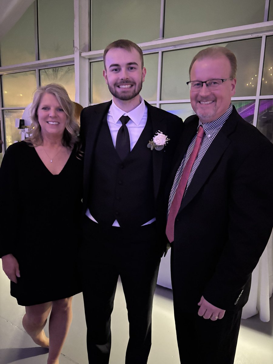 Millionaire Financial Coach (@millionairedoor) on Twitter photo Congrats to my nephew <a href="/TylerSchweitz22/">Tyler Schweitzer</a> on his marriage! Amazing wedding this evening on a cold, snowy night.... Congrats to my nephew <a href="/TylerSchweitz22/">Tyler Schweitzer</a> on his marriage! Amazing wedding this evening on a cold, snowy night....