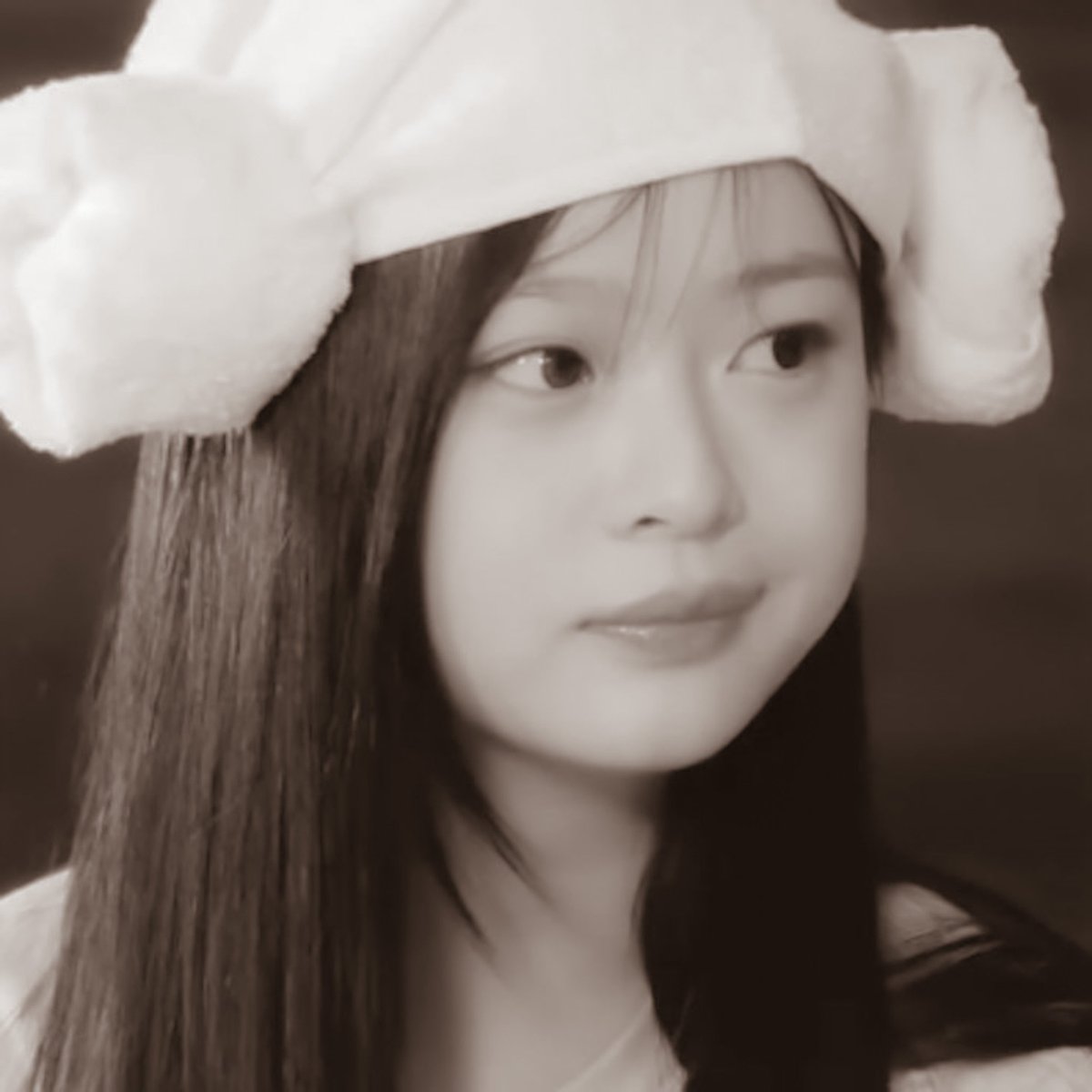 puanjenaka's tweet photo. @TamagoPost ️️ ️️ 

️️ ️️ 

𝐀𝐙𝐀𝐋𝐄𝐀 𝐊𝐀𝐌𝐀, 𝟐𝟎𝟎𝟒.
Kata Ayah belum boleh pacaran,
padahal aku ini sudah besar. 

Kamu, punya pasangan?

️️ ️️ 

️️ ️️ https://t.co/SQzdncUWEd