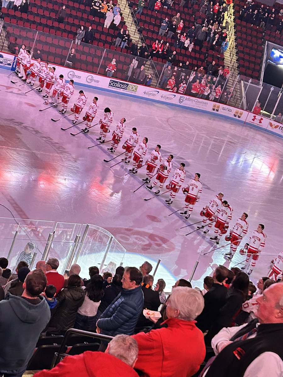 BU_FoH's tweet photo. Time to kick off the second half of the season! @TerrierHockey vs UVM #DogsVsCats #GoBU ๐พ๐๐ดโช๏ธ https://t.co/zauTww7g8F