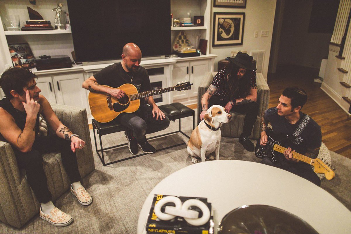 Dashboard Confessional tweet media