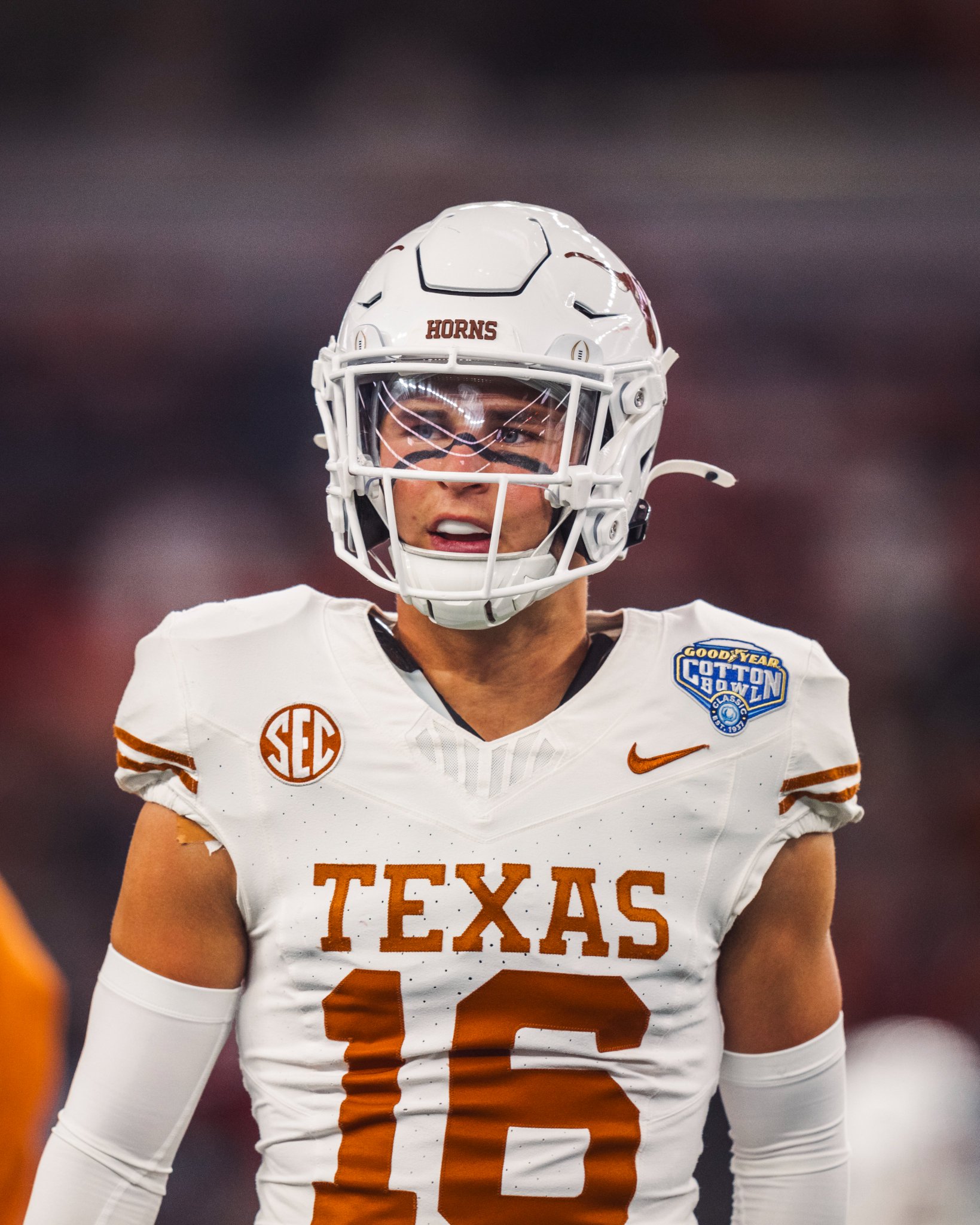 Texas Football X:ssä: "Lookin' ICY 🥶🤘 #HookEm | #CFBPlayoff https://t.co/fAMZ7afOet" / X