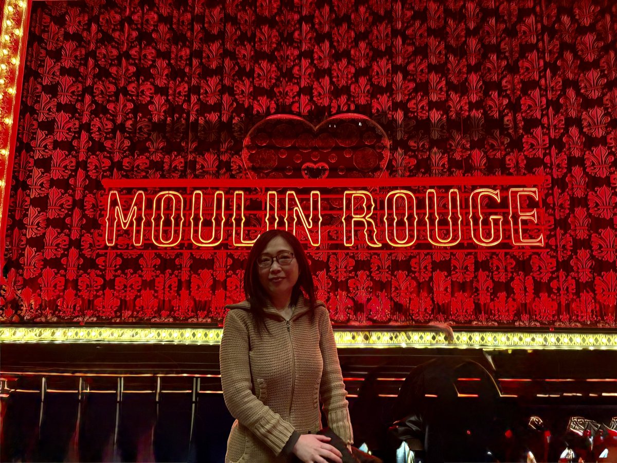 Mat_Mak's tweet photo. Amazing “Moulin Rouge” @Mirvish !
What a great way to start 2025❤️

My motto for this year is :
“Believe In Truth, Beauty, Freedom, and above all things, Love.”

It was Gorgeous, Spectacular and Beautiful musical💎

#MoulinRouge #MoulinRougeTour #Mirvish #Toronto #Musical https://t.co/E2r8uyGpV3