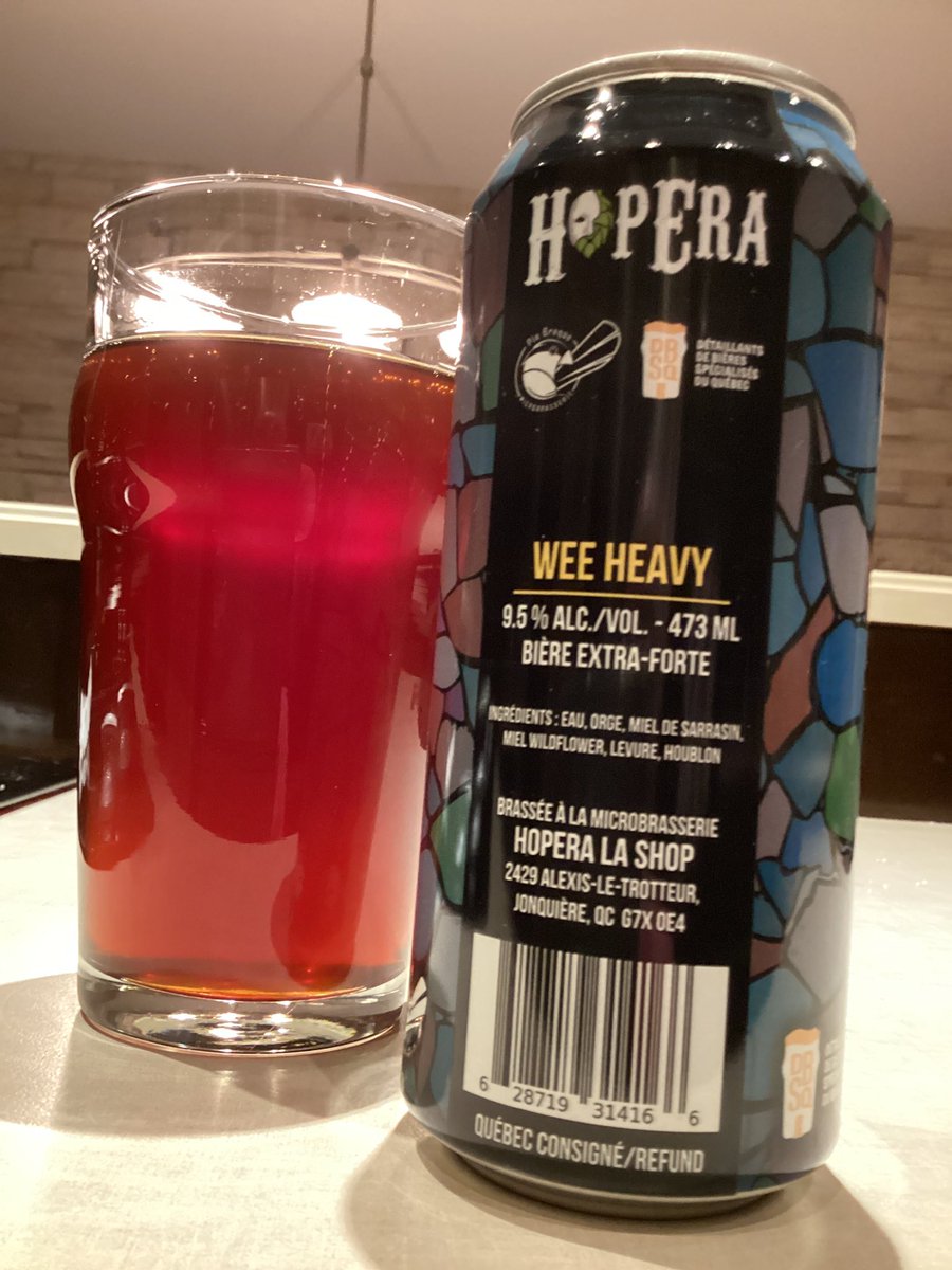 Ernie_C_'s tweet photo. La soirée continue avec un petit vin de messe (scotch ale) issue d’une collabo entre Hopera et Pie Braque. C’est bon par où ça passe! 🤪 🍻 https://t.co/n82BwjOT4b