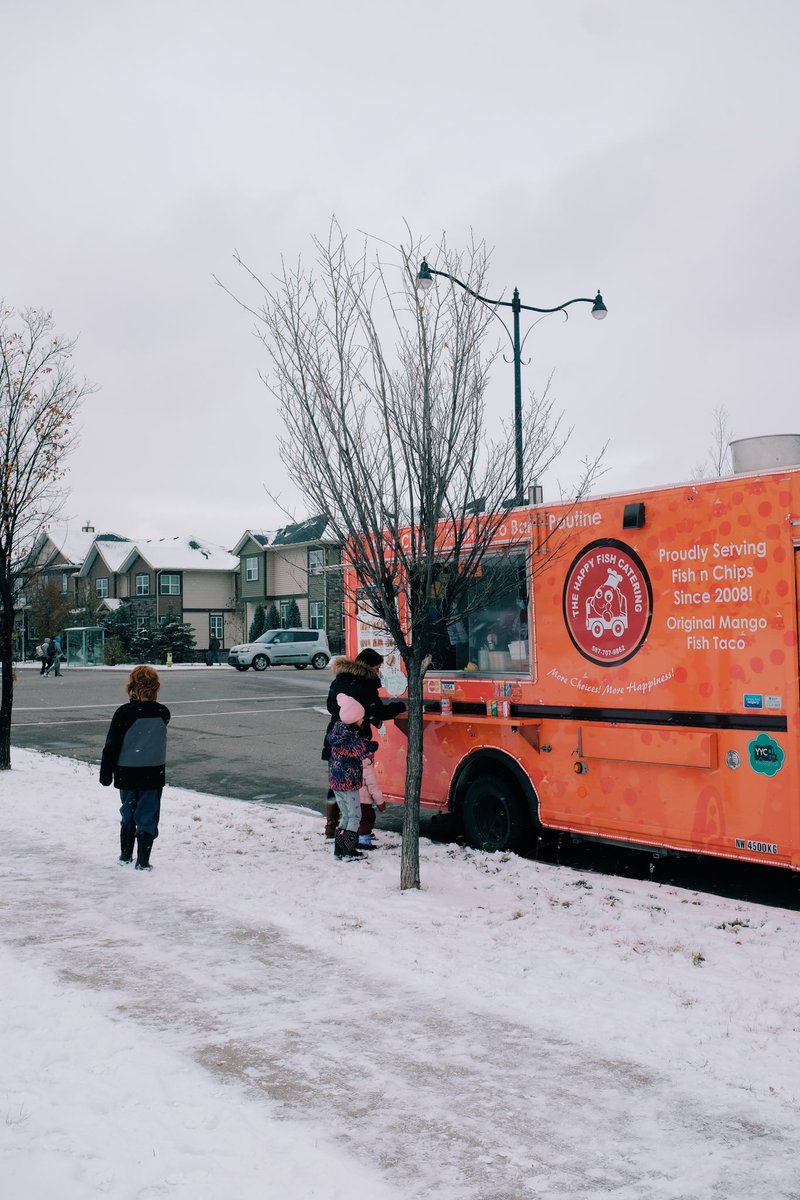 We have quite a few trucks that run year-round and are available for your winter catering bookings! ☃️

👀 visit yycfoodtrucks.com/bookthetrucks to inquire