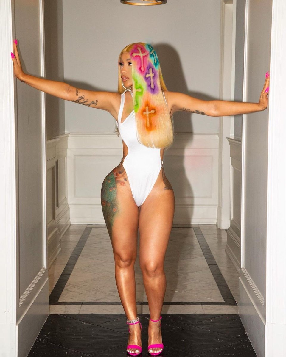 cardinetwork's tweet photo. cardi b, what a woman. https://t.co/htRlwLfn9H