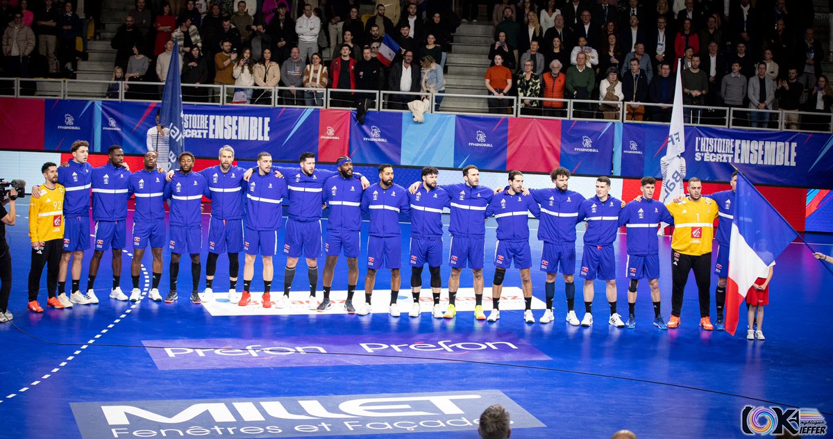 Je suis donc qqun qu’on voit trop parce que des joueurs me disent bonjour…mes photos ne reflètent donc pas un travail quotidien?! 
Vous m’avez plutôt énervée mais je me suis débrouillée 😅