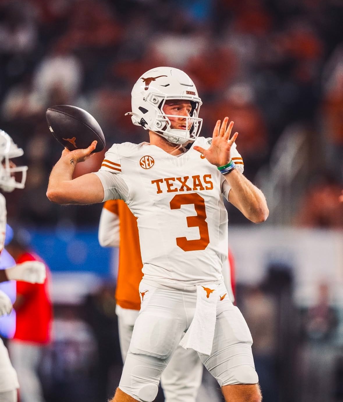 UNISWAG on X: "The icy whites for @TexasFootball in the @CottonBowlGame #uniswag https://t.co/3OZMQ4t7NN" / X
