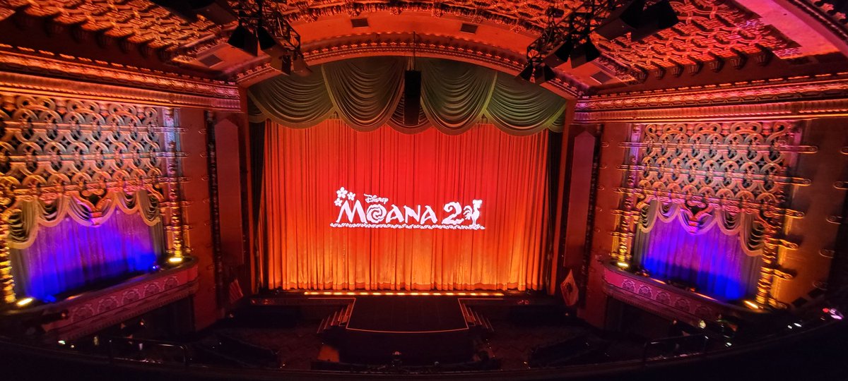 Disneyfan9523's tweet photo. I Just Saw Disney's Moana 2 For The Second Time But At The El Capitan Theatre In Hollywood And It Was Amazing! #ElCapitanTheatre #Moana2 #Moana #DisneyMoana #DavidDerrickJr #JasonHand #Disney #D23 #WaltDisneyAnimationStudios #WaltDisneyCompany #WaltDisneyStudios https://t.co/o99M5uROJJ