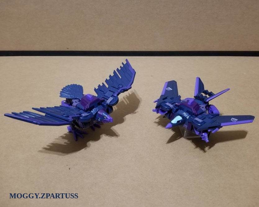 MoggyZpartuss's tweet image. Filch (Transformers: ROBOTS IN DISGUISE 2015)
LEGACY Filch,customized in Cybertronian mode. #filch #decepticon #transformers #legacy #robotsindisguise #customtoys #toycustoms #toycustomizer