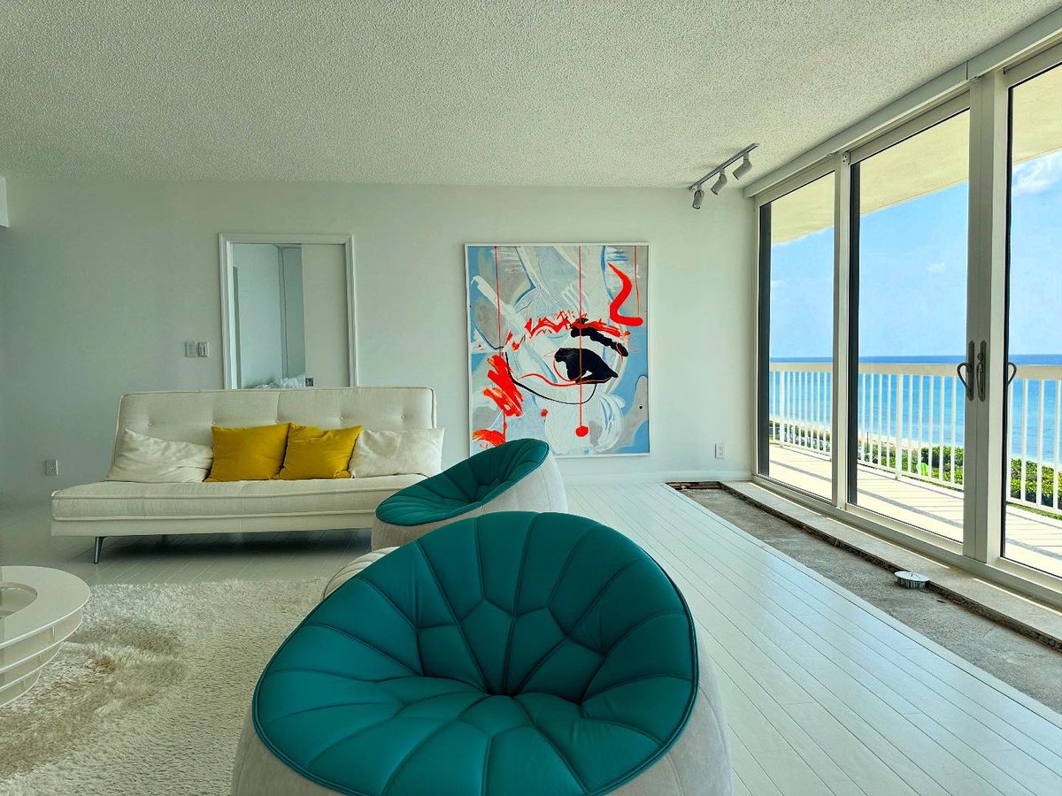 danielaraytchev's tweet photo. Florida edition 💫 #Palmbeach 

Message for available large scale paintings…. Few older pieces left and new collection coming soon!  #painting #art #colour #life https://t.co/NH0InMybkL
