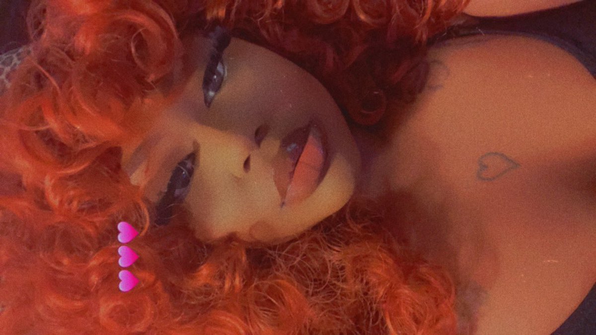 My mama just asked me “what’s an eater🤣🤣? Ma you looking at one 😭😭😭