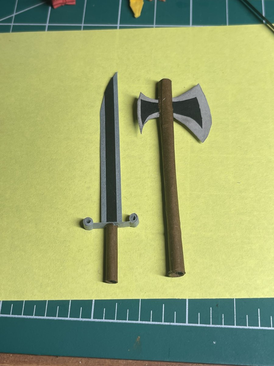 PaperPerci's tweet image. 4700 done!! Realize only post about my crane progress so here some other paper craft stuff I’ve made recently.