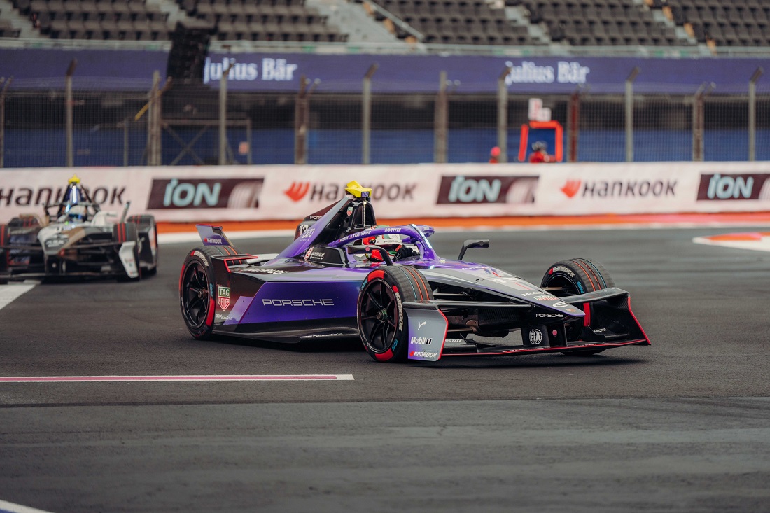 #Deportes

Lidera Antonio Félix da Costa la primera sesión de prácticas libres en Ciudad de México

elcomentario.ucol.mx/?p=168197

#ElComentario #FormulaE #EPrixMexico #AntonioFelixDaCosta #PorsheFE