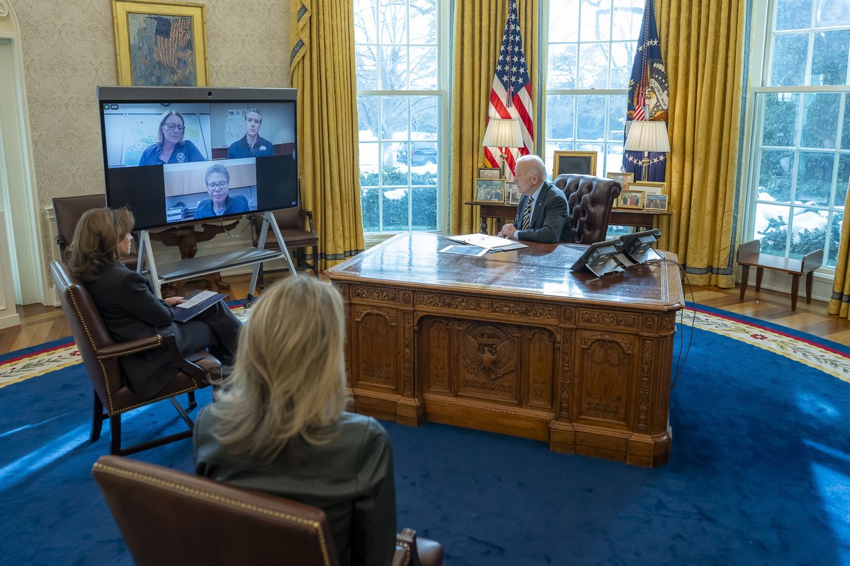 President Biden Archived (@potus46archive) on Twitter photo Earlier the <a href="/VP/">Vice President JD Vance</a> and I received a briefing from <a href="/CAgovernor/">Governor Gavin Newsom</a>, <a href="/MayorOfLA/">Mayor Karen Bass</a>, and <a href="/FEMA_Deanne/">ARCHIVED: Deanne Criswell</a>.
While the winds have died down, we expect they will remain a threat until early next week.
We'll keep working 24/7 to support state and local officials to fully stop these fires. Earlier the <a href="/VP/">Vice President JD Vance</a> and I received a briefing from <a href="/CAgovernor/">Governor Gavin Newsom</a>, <a href="/MayorOfLA/">Mayor Karen Bass</a>, and <a href="/FEMA_Deanne/">ARCHIVED: Deanne Criswell</a>.
While the winds have died down, we expect they will remain a threat until early next week.
We'll keep working 24/7 to support state and local officials to fully stop these fires.
