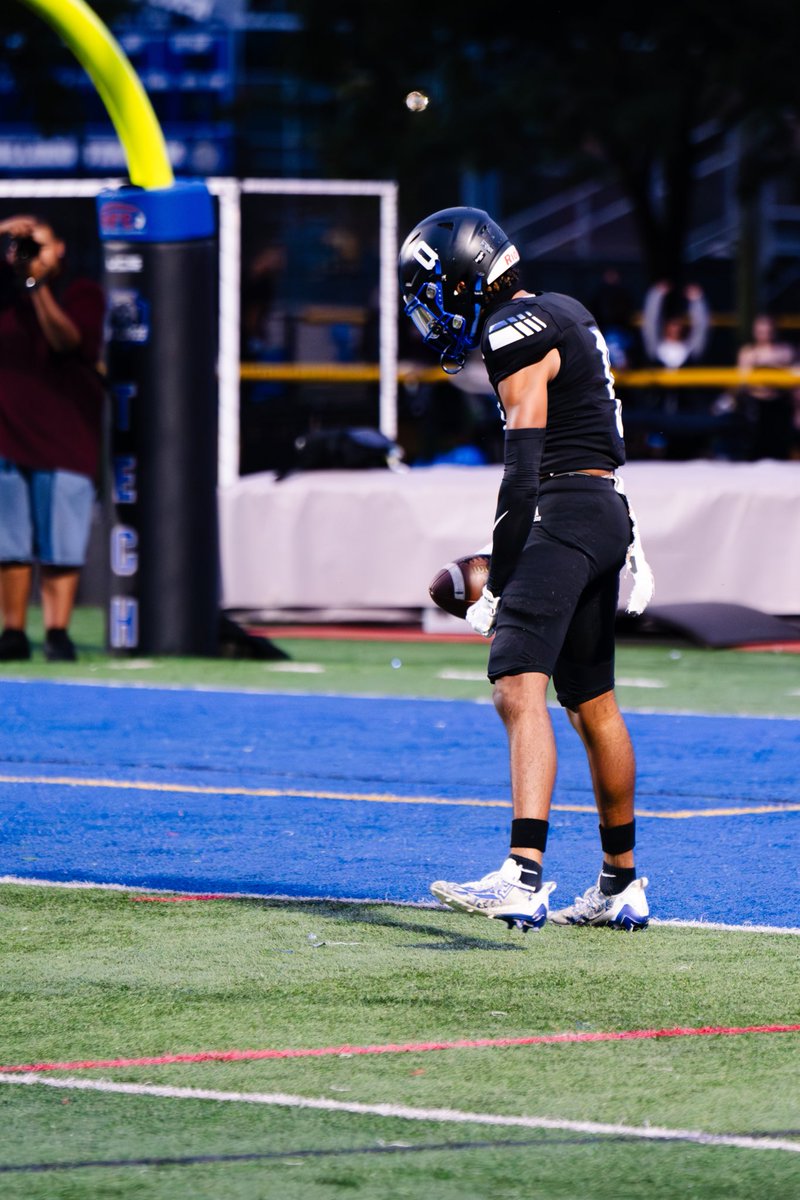 Lengthy 6’4 WR on the hunt for a home🏡🏈🧑‍🧑‍🧒‍🧒