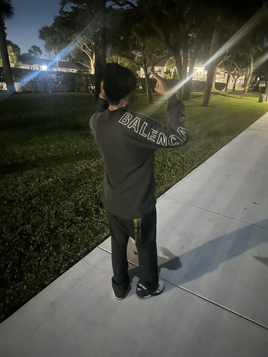 perkthafather's tweet image. 🥂