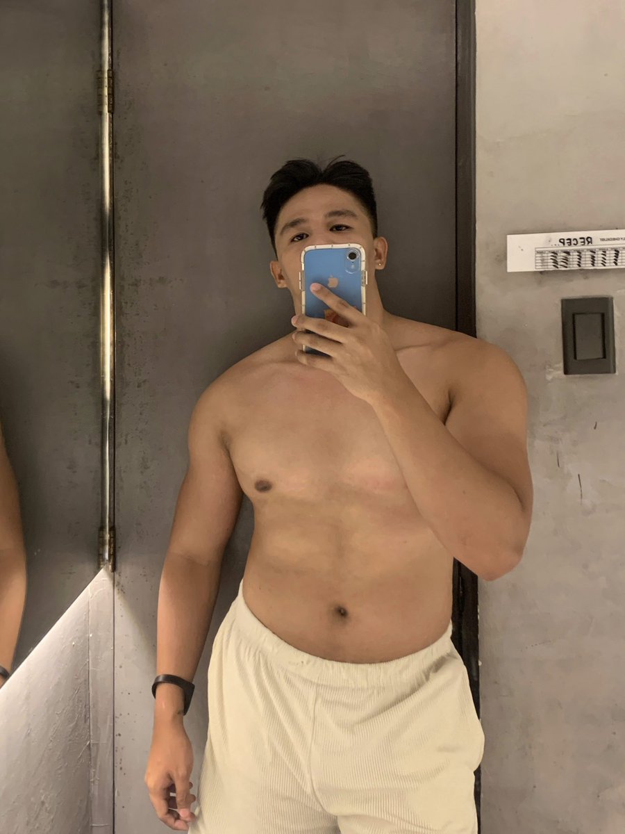 _jaybee06's tweet image. Weekend naaaa! See you at @27shawspa tonight! #RestDay #MassageDay 🤗😍😘