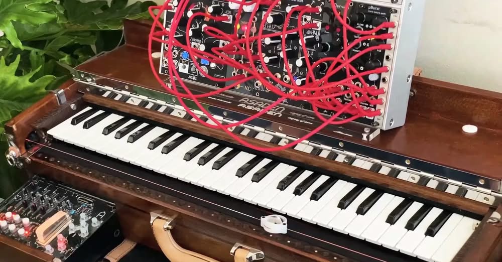 JohnMar77301444's tweet image. ondomo || eurorack modular 
vimeo.com/495378697

#Vimeo #ModularEuroRack #ExperimentalMusic