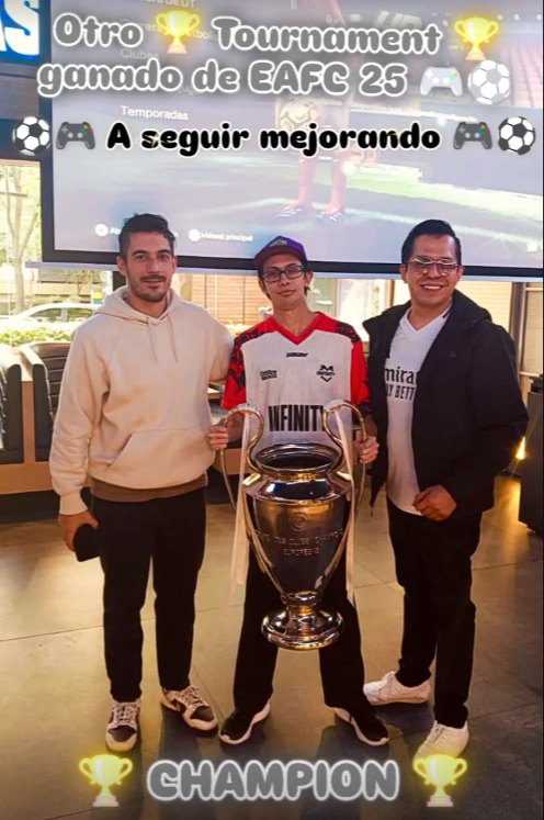 LOBOSAZTECA's tweet photo. ¡FELICIDADES!! @Jisoyin MUCHOS ÉXITOS COMO ESTE, MUY ORGULLOSOS DE TI #Golaz https://t.co/pLffWMqdZp