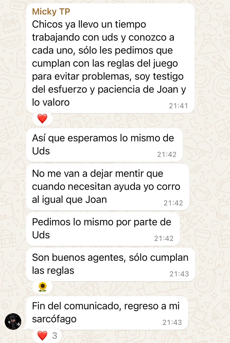 JoanCplusplus's tweet image. Agradezco al destino por darme a Micky 🫶🏻