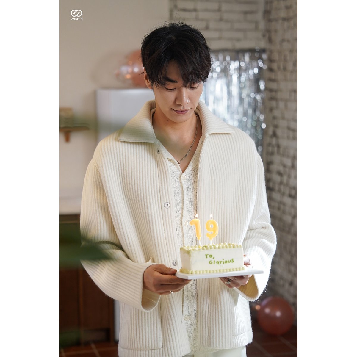 morninggloryyk's tweet photo. [소속사 인스타그램]🩵
#김영광 배우 생일 기념 비하인드 사진 대방출
Be a Glorious Day 생일 쇼케이스 포스터 촬영부터
팬들과 가까이 소통하며 특별한 추억을 선사했던 그날까지!
올해 더 새롭고 다채로운 모습을 보여줄 #김영광 배우 많이 기대해 주세요

꺄악‼️사랑해요 와이드❤️
#KimYoungKwang https://t.co/Vp5ITM6Eqm