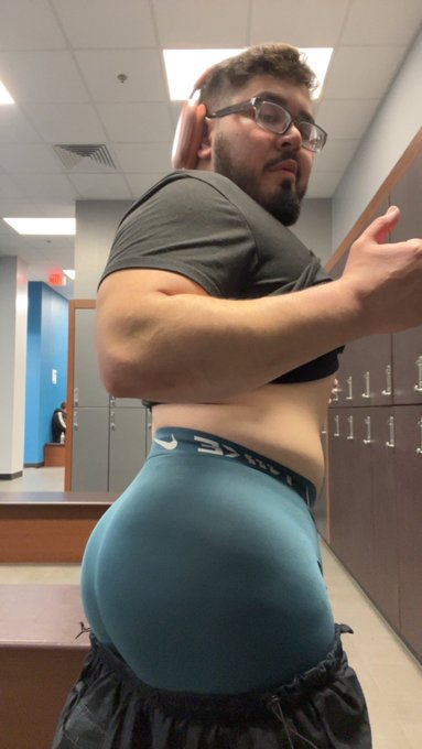 Watch callmebabyboi's leaked NSFW photo on TwXstars