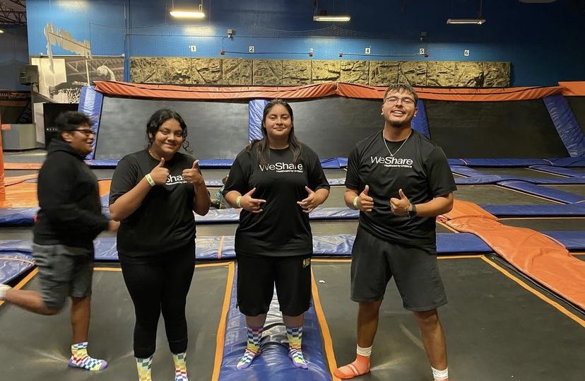 Ignite_YLP's tweet photo. Our September outing was @skyzone  where we worked on teambuilding and played a couple matches of dodge ball with our entire team, went into foam pits, did obstacle courses meanwhile enjoying our time together &amp; having FUN! @weshare_by_uhsm @kidworks #FUN #skyzone #teambuilding https://t.co/YoUJx4pbUo