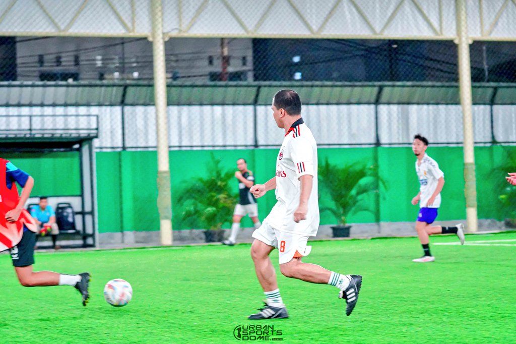 HerwinNaga8's tweet photo. Mini Soccer pertama 2025 😁

New Normal FC
Sat Nite 4 Jan
Urban Sports Dome

#HS8 #NewNormalFC #SempreMilan #adidasfootball https://t.co/Jt6hBRLYqg