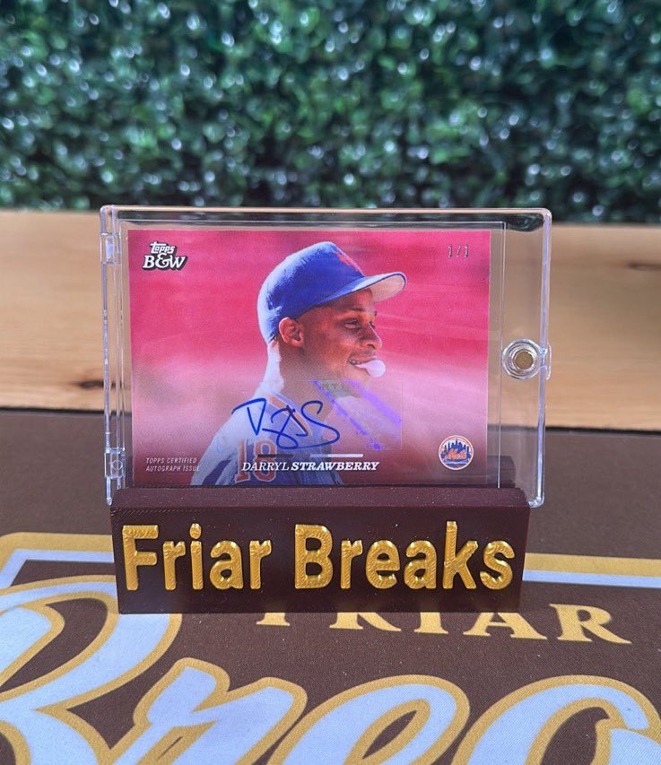 Soooo uhhhhhh… I’d like to introduce to you our FOURTH 1/1 of 2025 😅

Darryl Strawberry 1/1 Auto

#LFGM <a href="/WojosSports/">WojosSportsCards&Memorabilia</a> 😀