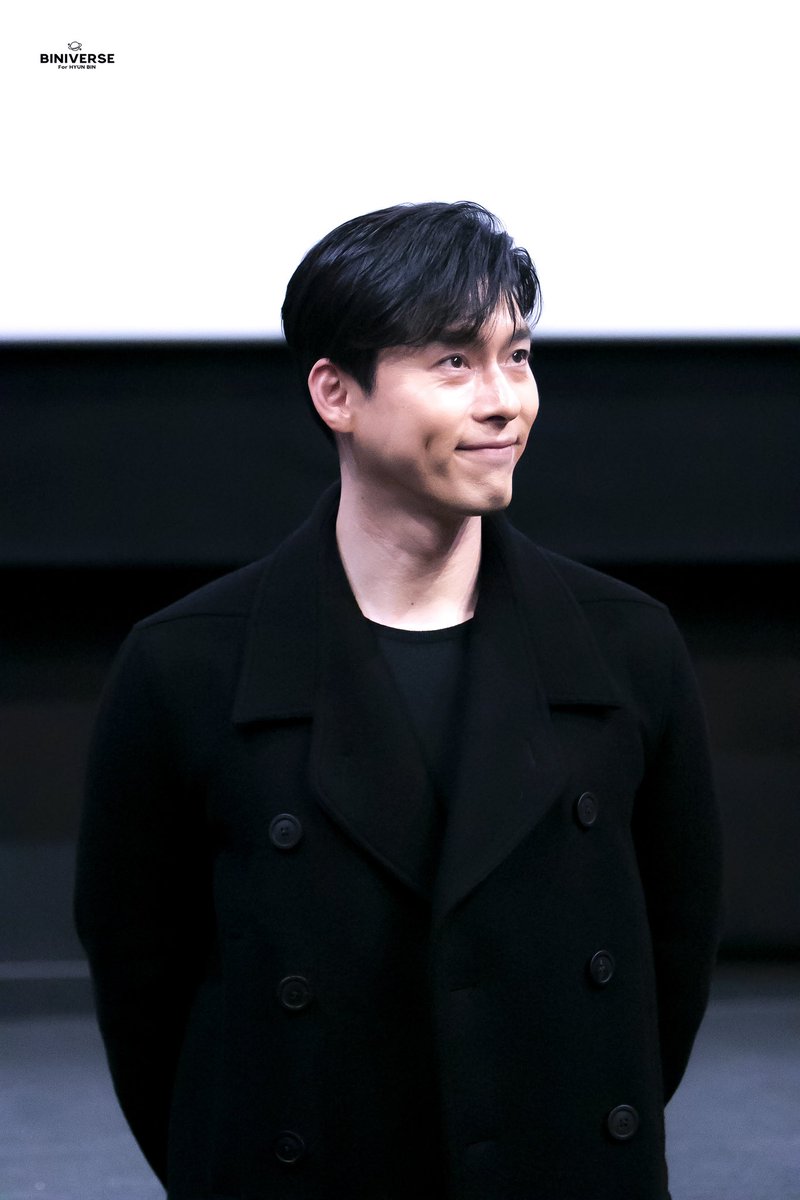 BINIVERSE925's tweet photo. 250105 하얼빈 무대인사 

🖤

#현빈 #김태평 #Hyunbin #ヒョンビン #玄彬 https://t.co/D0ZWpiBQ4l