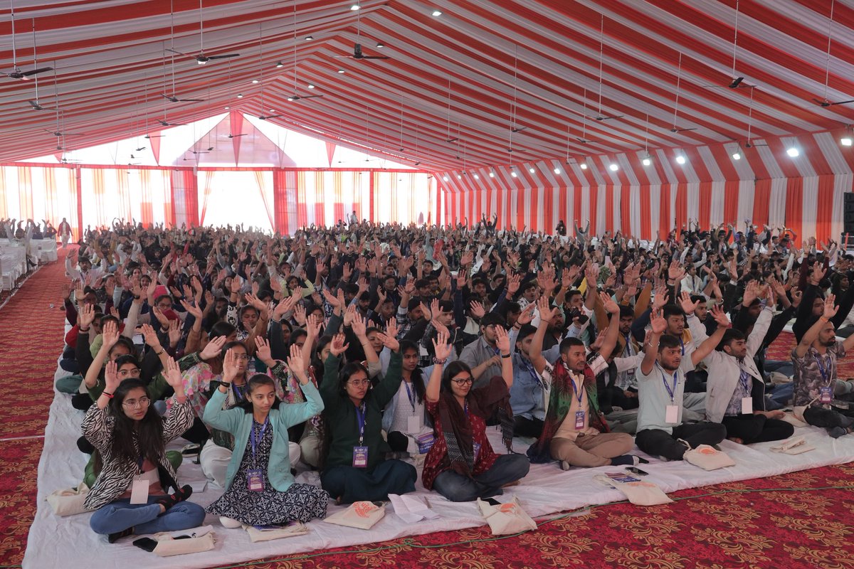ABVP Gujarat (@abvpgujarat) on Twitter photo 56માં પ્રદેશ અધિવેશનમાં "પ્રસ્તાવ ક્રમાંક 2 :- રાજ્યમાં શૈક્ષણિક વ્યવસ્થામાં બદલાવ જરૂરી" પર અનેક સુજાવો - સંશોધનો બાદ સર્વ સંમતિથી પારિત કરવામાં આવ્યા
#56thABVPGujConf 56માં પ્રદેશ અધિવેશનમાં "પ્રસ્તાવ ક્રમાંક 2 :- રાજ્યમાં શૈક્ષણિક વ્યવસ્થામાં બદલાવ જરૂરી" પર અનેક સુજાવો - સંશોધનો બાદ સર્વ સંમતિથી પારિત કરવામાં આવ્યા
#56thABVPGujConf