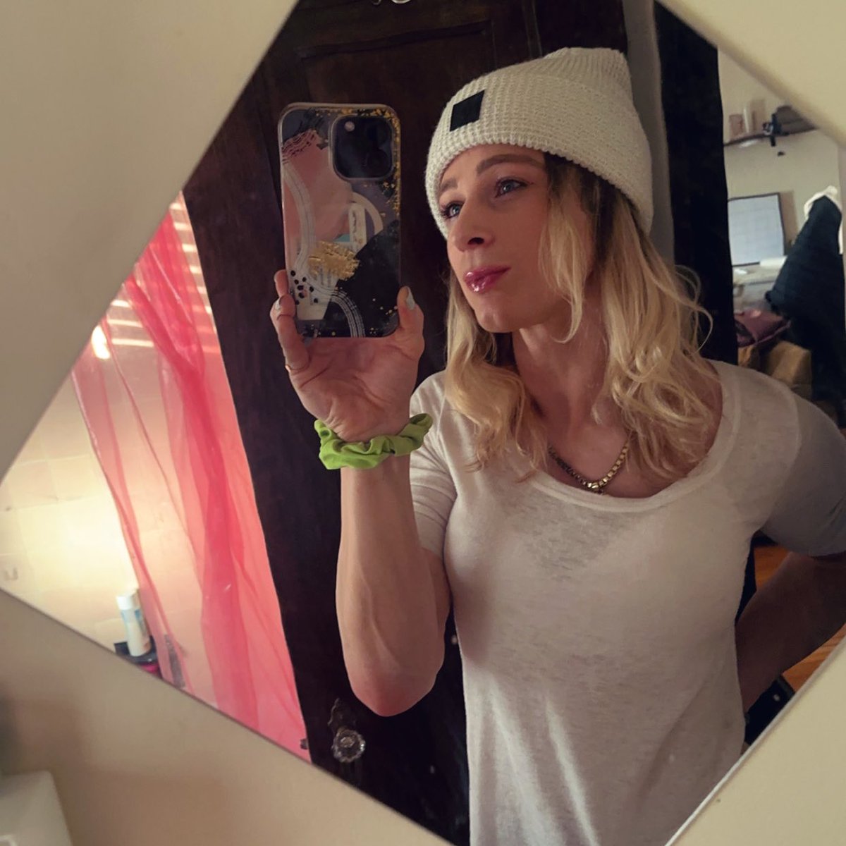 TR4PGURL tweet media