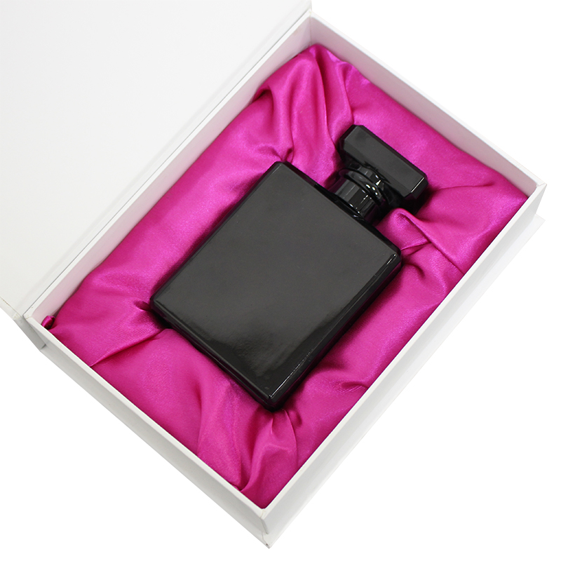 cfpackaging's tweet image. 💖Custom Magnetic Gift Cardboard Box Packaging Silk lining Custom Logo Perfumes Box
🛍Clamshell magnetic box,Silk lining insert,can custom the color of the packaging box and lining size,can customize the logo according to your preferences.
#perfumebox #magneticbox #clamshellbox