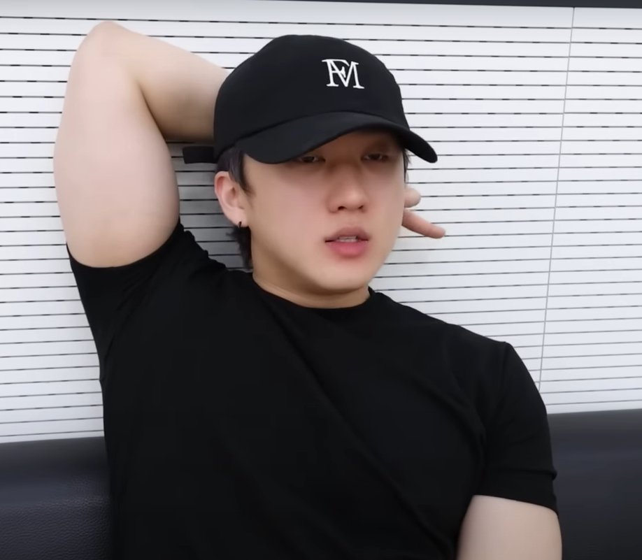 binnieseo1199's tweet photo. Changbin (SKZ-TALKER GO! Season 5] Ep.01 SEOUL)🐷🐰📸   

#skz #stay #seochangbin #창빈 #straykidschangbin #skzchangbin #서창 #darkrapper #dwaekki #CHANGBIN_ULTRA https://t.co/wCmI9pDNsc