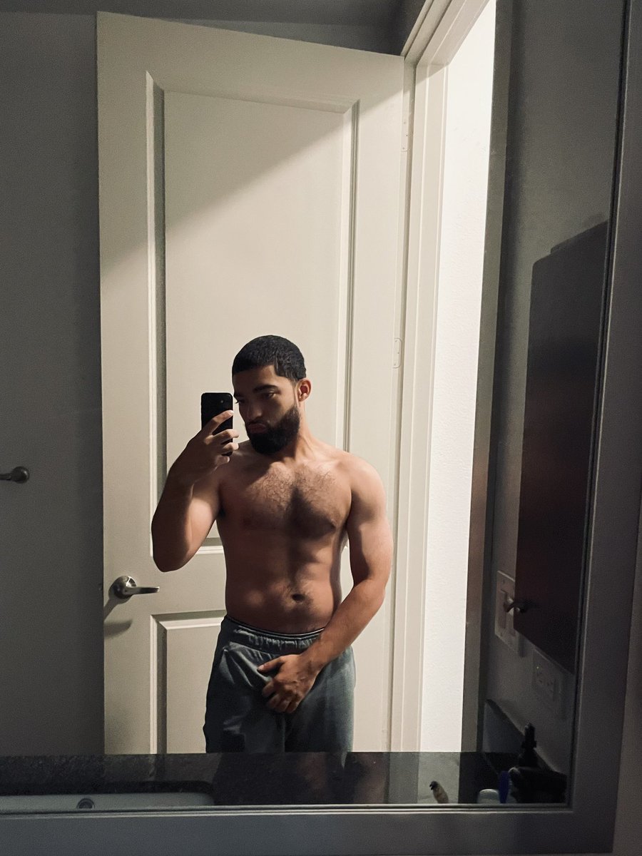 brickzzi's tweet image. Hey Twitter long time no see. Sorry had to fight back an existential crisis🤩