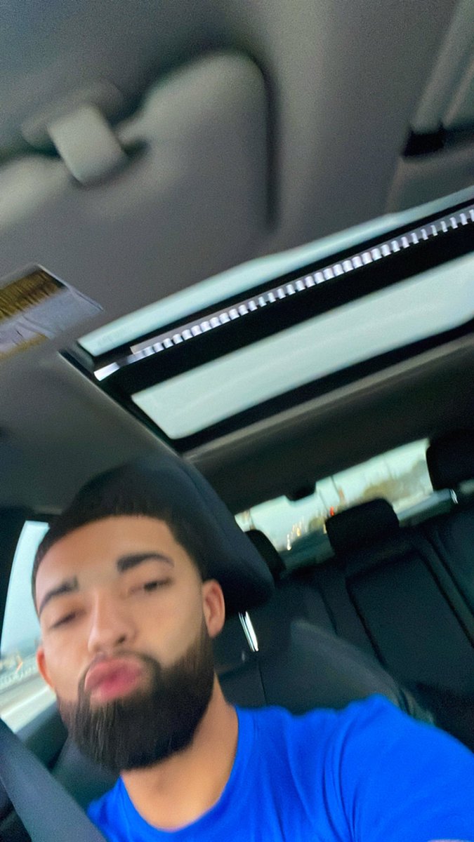 brickzzi's tweet image. Hey Twitter long time no see. Sorry had to fight back an existential crisis🤩