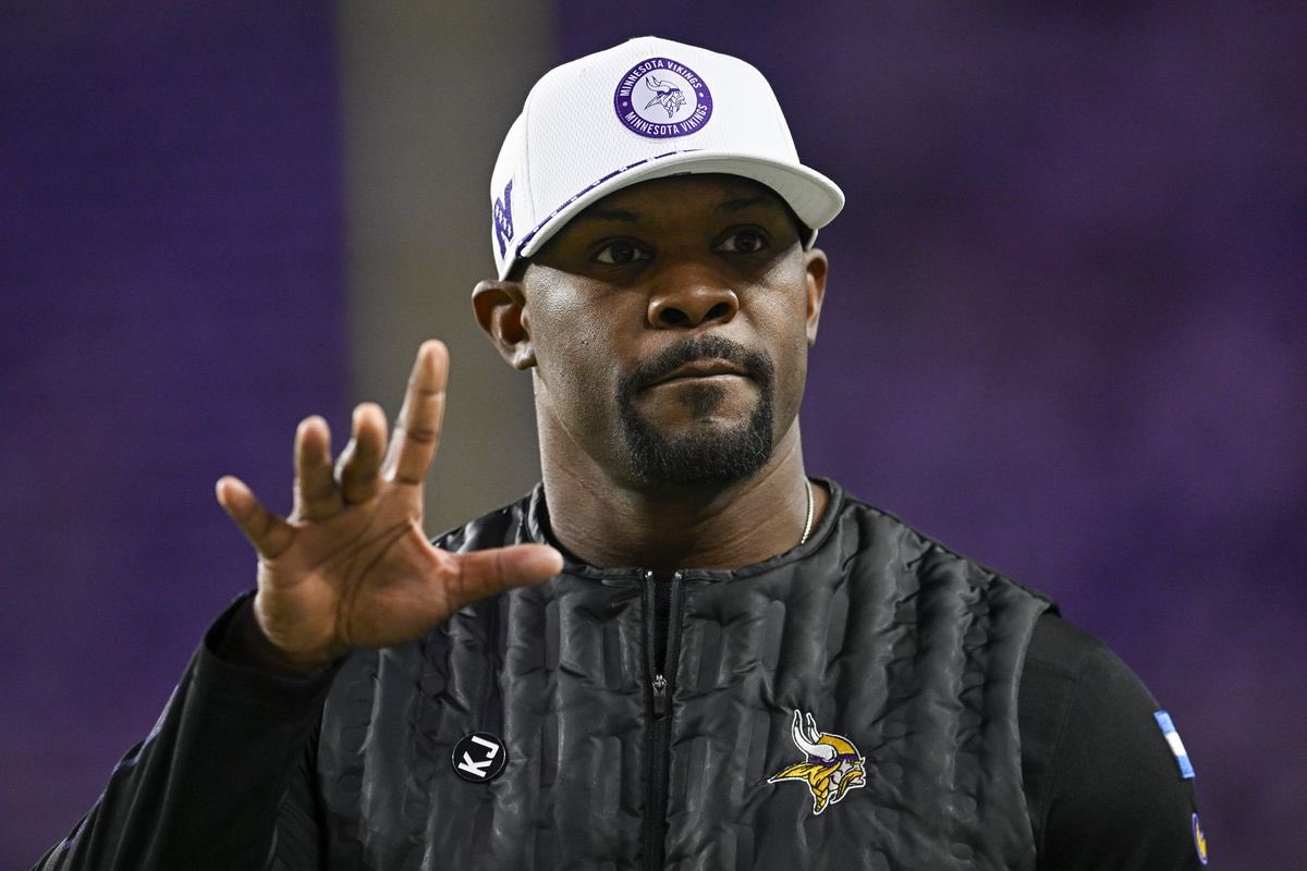 The Purple Persuasion on X: "The #Jaguars have requested an interview with #Vikings DC Brian Flores, per @AdamSchefter. This will be his third team: Jets, Bears, & Jaguars. https://t.co/CkXvhxZwzV" / X