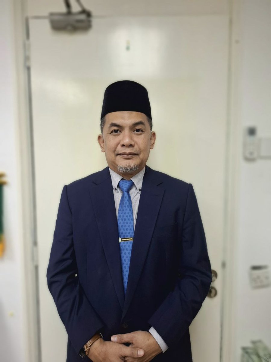 Gambar tahun 2025 😁😊