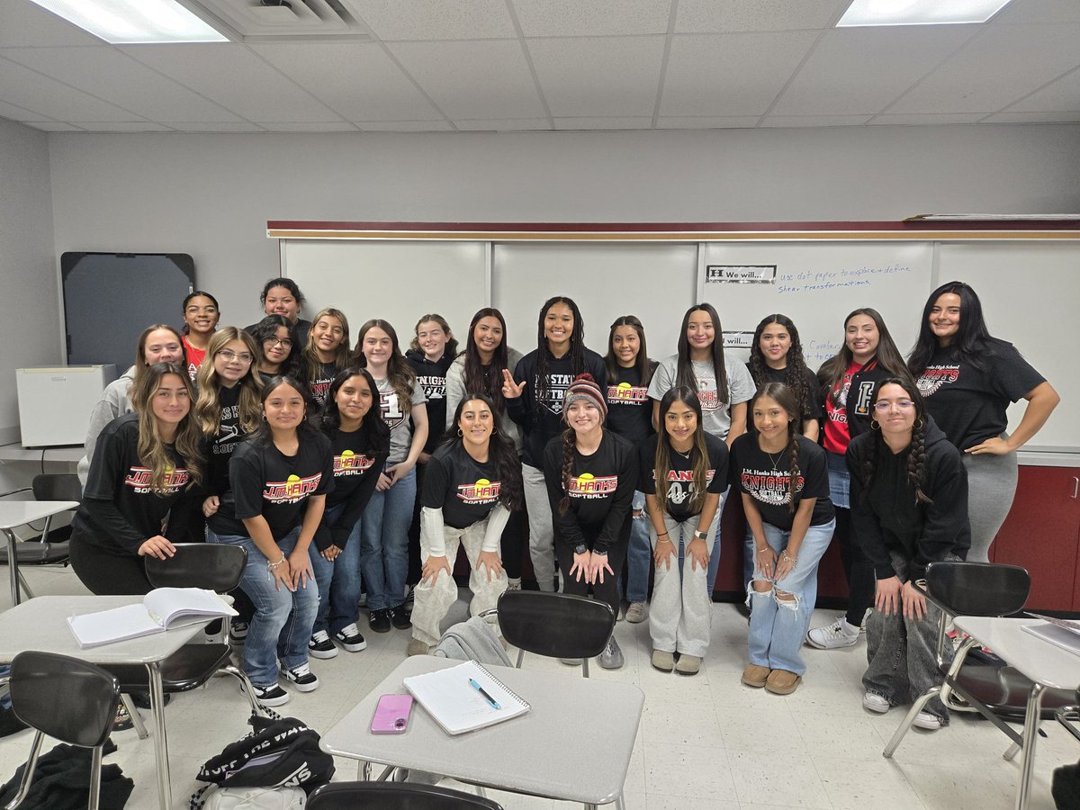 JM Hanks Softball (@hankssoftball) on Twitter photo A big shout out and THANKS to @DesiraeSpearman for sharing her knowledge with <a href="/HanksSoftball/">JM Hanks Softball</a> today!💪🥎 #HanksAlumni #KingdomOfChampions <a href="/HanksAthletics/">THE KINGDOM ATHLETICS</a> <a href="/HanksSBBooster/">Hanks🥎Booster</a> <a href="/HanksGutierrez/">Danny Gutierrez</a> <a href="/JMHanksHigh/">J.M. Hanks High School</a> A big shout out and THANKS to @DesiraeSpearman for sharing her knowledge with <a href="/HanksSoftball/">JM Hanks Softball</a> today!💪🥎 #HanksAlumni #KingdomOfChampions <a href="/HanksAthletics/">THE KINGDOM ATHLETICS</a> <a href="/HanksSBBooster/">Hanks🥎Booster</a> <a href="/HanksGutierrez/">Danny Gutierrez</a> <a href="/JMHanksHigh/">J.M. Hanks High School</a>