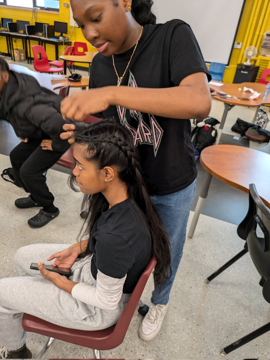 Sarah Ruso tweet media